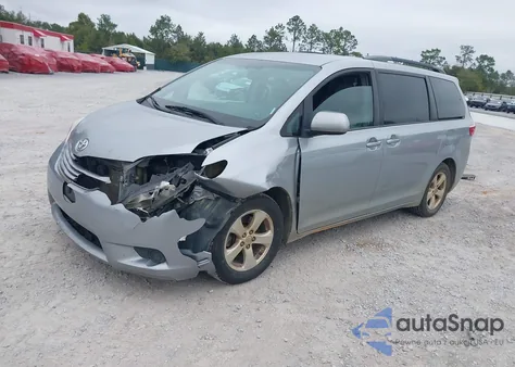 2016 Toyota Sienna Le 8 Passenger из США, поврежденный, VIN 5TDKK3DC4GS747326